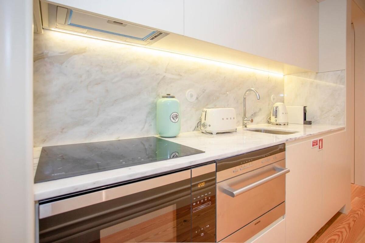 Liiiving In Porto - Cedofeita Charming Apartment Buitenkant foto